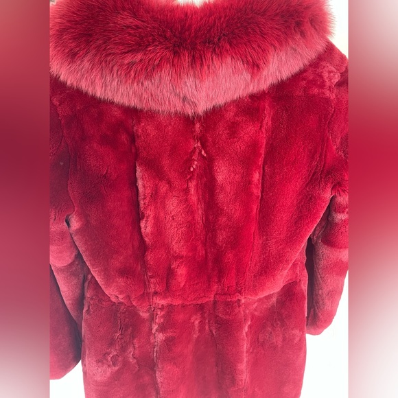 Luisa Spagnoli Red Fur Coat size S - Picture 7 of 7